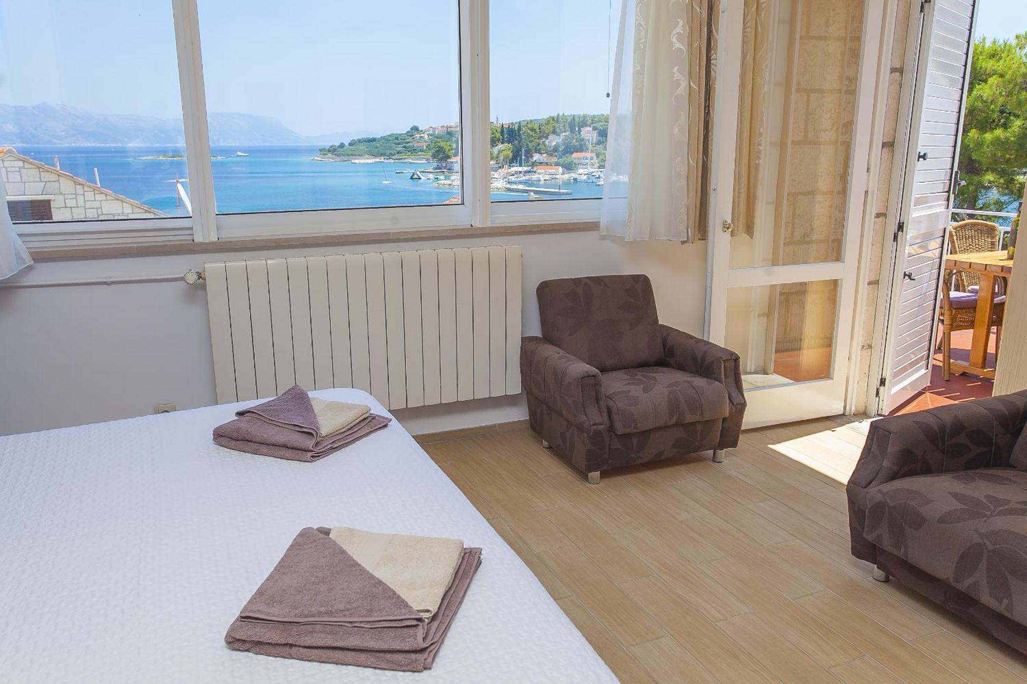Guest House Lovric Lumbarda Rom bilde